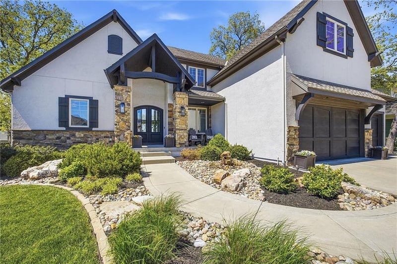 16218 Canterbury Rd, Overland Park, KS 66085
