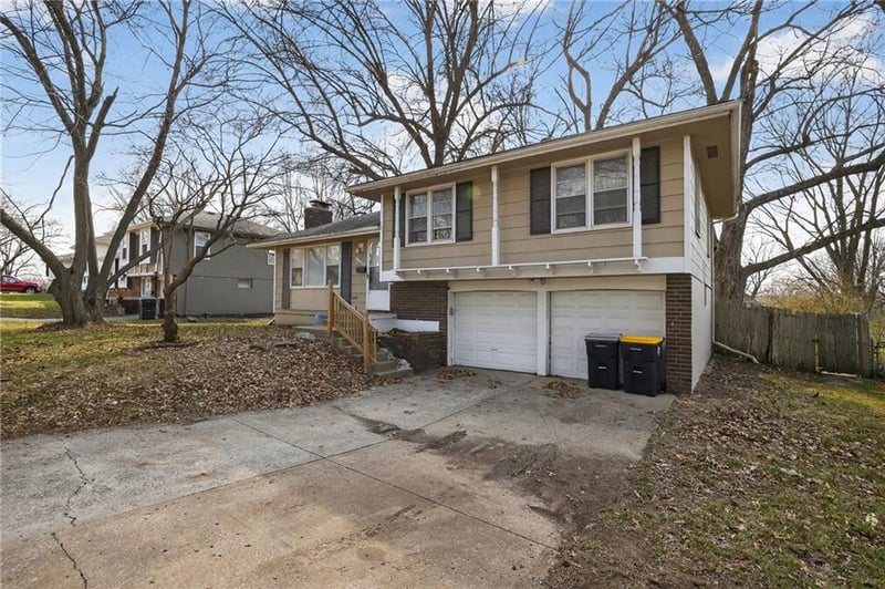 11504 Manchester Ave, Kansas City, MO 64134