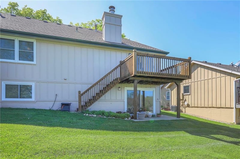 8409 Westridge Rd, Raytown, MO 64138