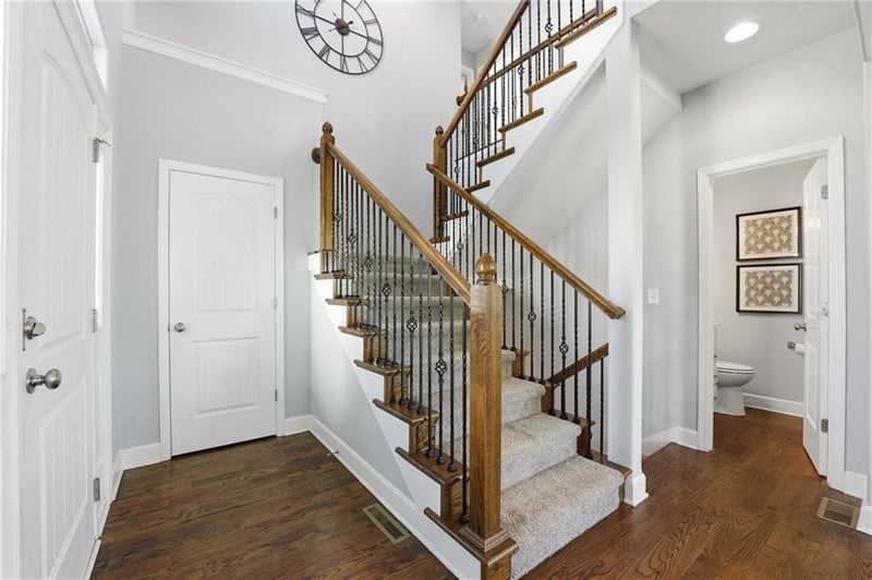 12627 Charlotte St, Kansas City, MO 64146
