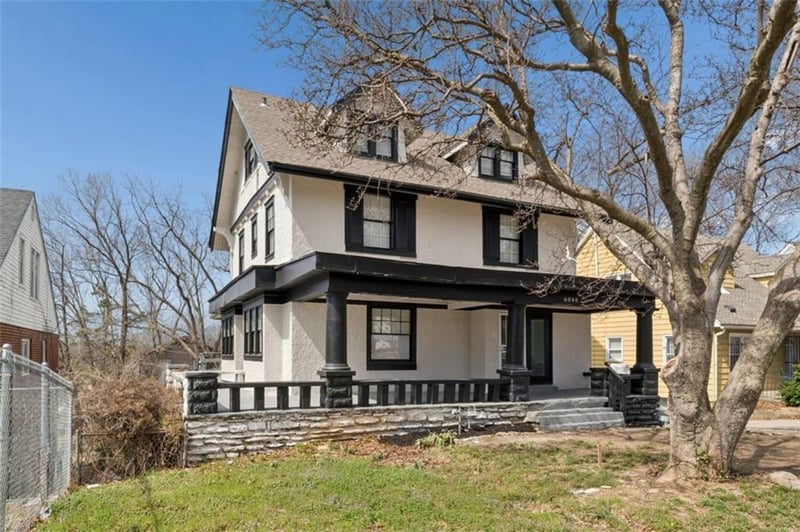 6046 Swope Pw, Kansas City, MO 64130