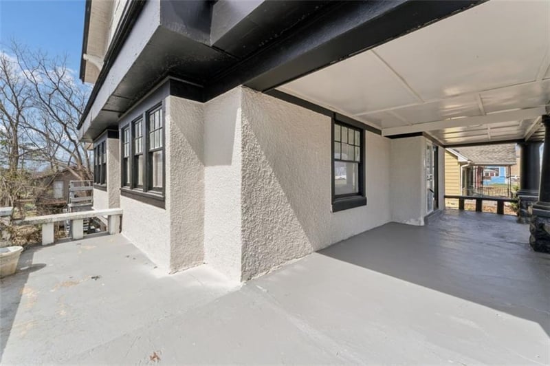 6046 Swope Pw, Kansas City, MO 64130