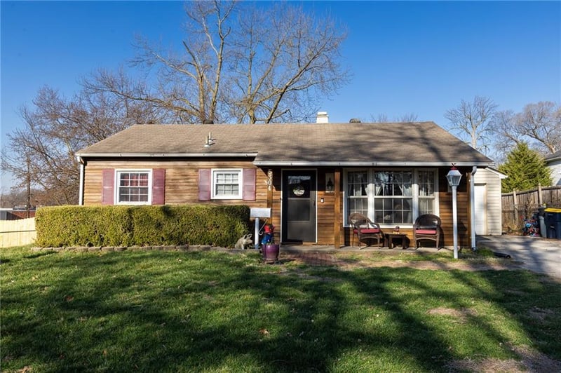 5304 Michigan Ave, Kansas City, MO 64118