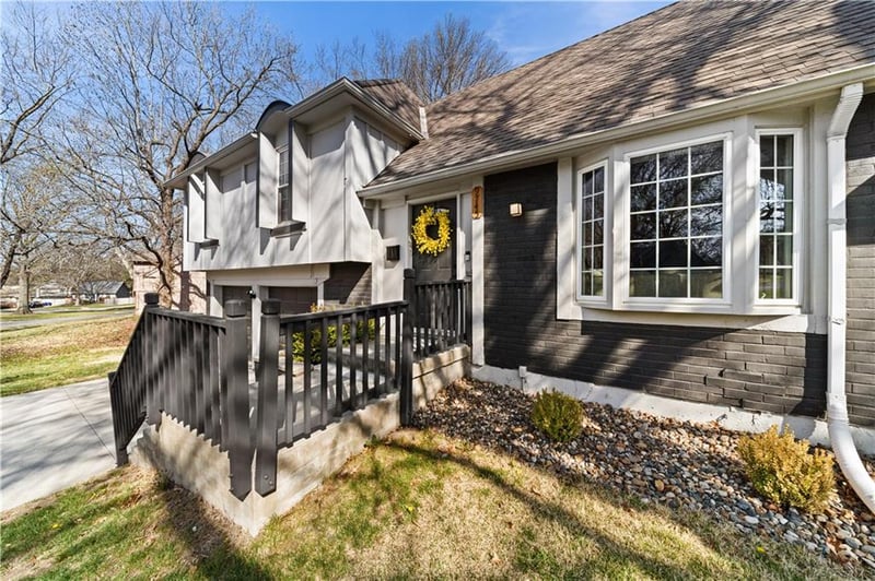 9745 Craig Dr, Overland Park, KS 66212