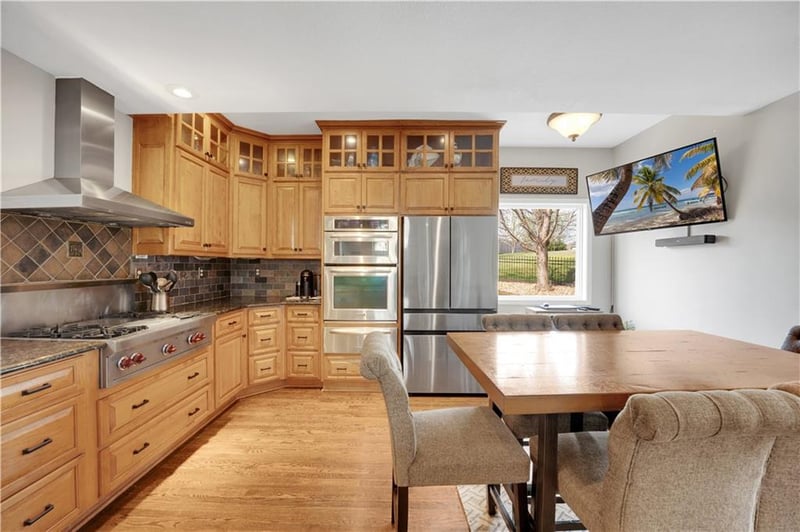 110 Deerfield Dr, Warrensburg, MO 64093