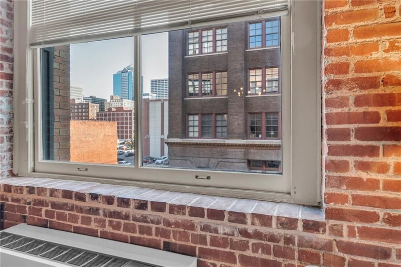 308 8th St #303, Kansas City, MO 64105