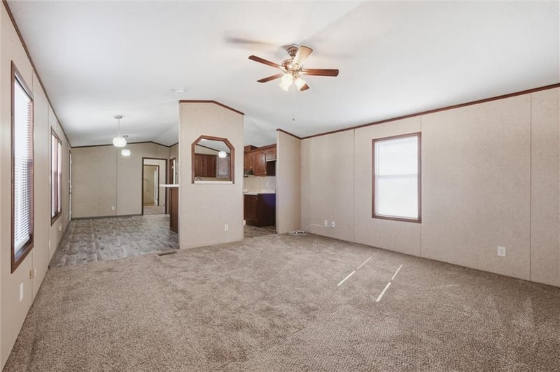 2015 Current St, Liberty, MO 64068