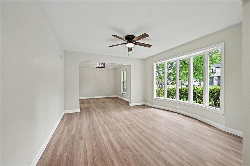4412 E 104th St, Kansas City, MO 64137