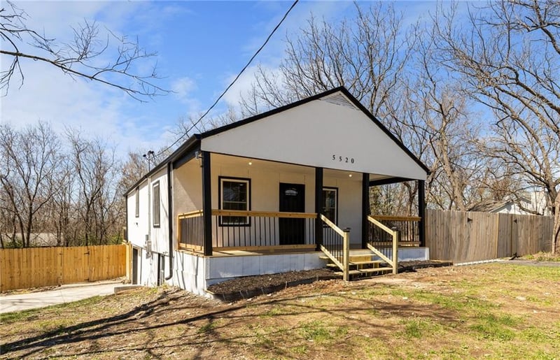 5520 Topping Ave, Kansas City, MO 64129