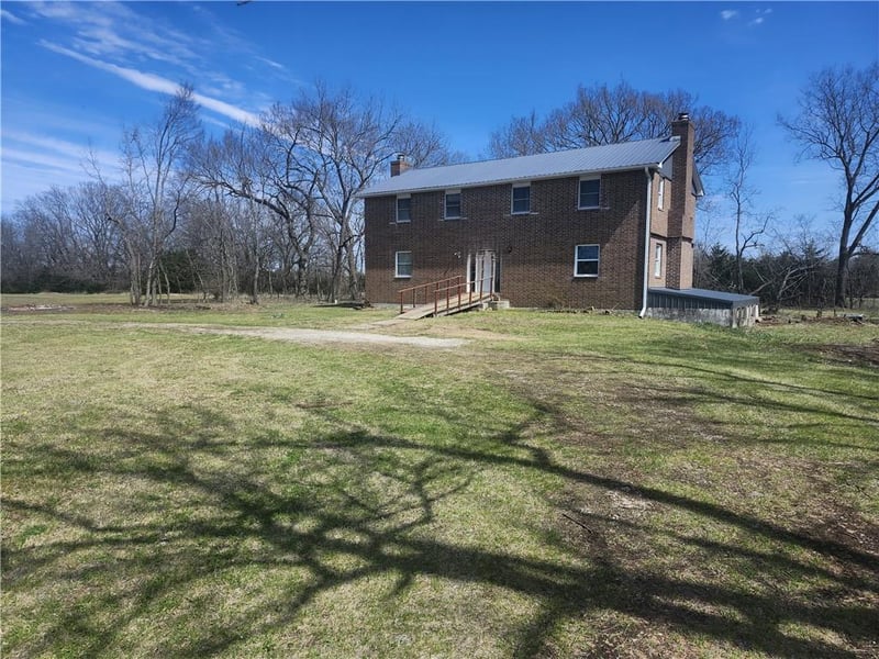 23779 County Road 1077 Rd, Parker, KS 66072