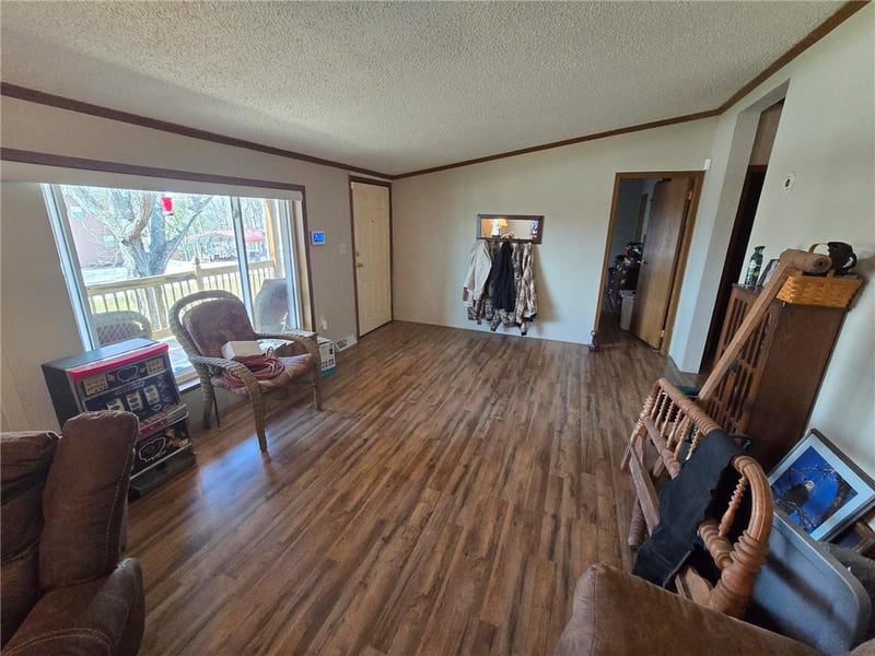 556 1291st Rd, Clinton, MO 64735