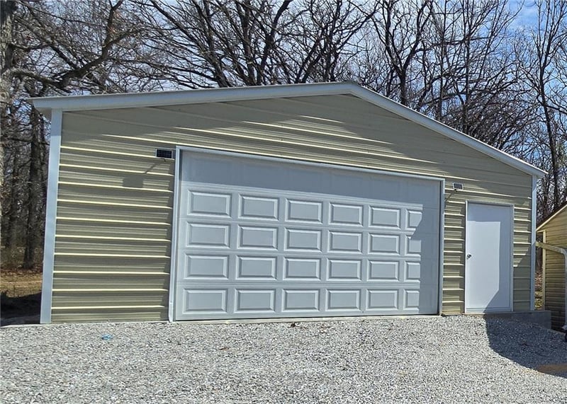 556 1291st Rd, Clinton, MO 64735