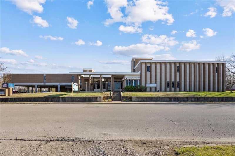 710 8th St, Fort Scott, KS 66701