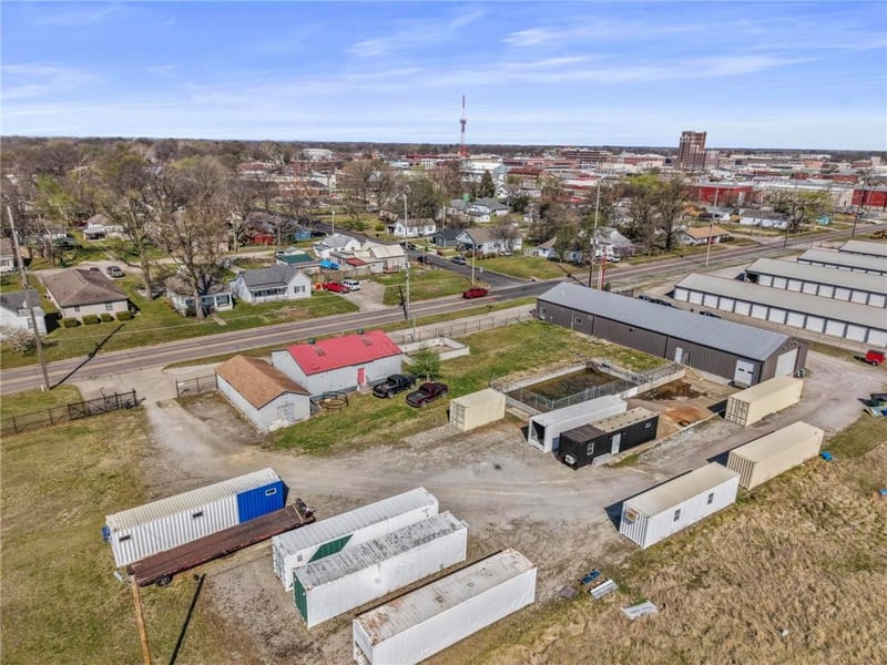 305 Joplin St, Pittsburg, KS 66762
