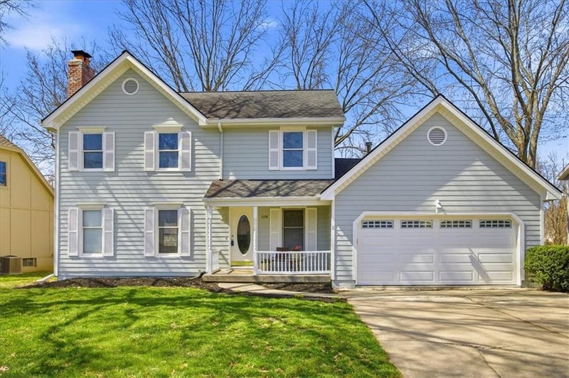 1104 7th St, Lee's Summit, MO 64063