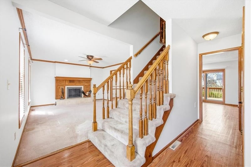 1104 7th St, Lee's Summit, MO 64063