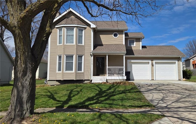 1016 103rd St, Kansas City, MO 64155