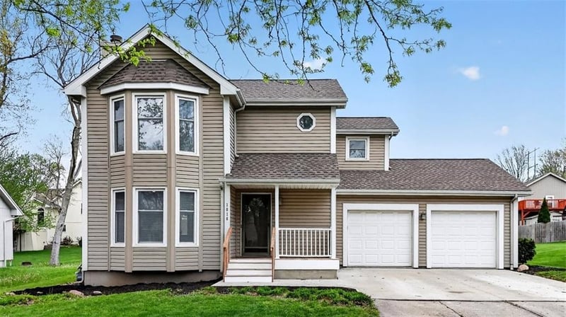 1016 103rd St, Kansas City, MO 64155