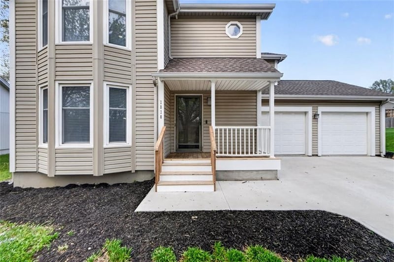 1016 103rd St, Kansas City, MO 64155