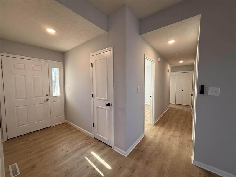 14914 48th Ter, Kansas City, MO 64136