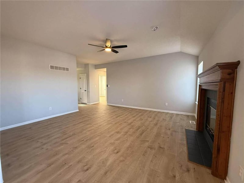 14914 48th Ter, Kansas City, MO 64136