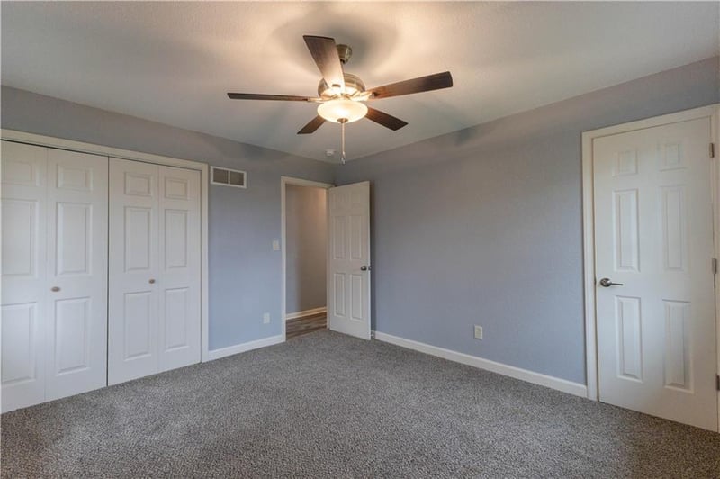 11601 Bennington Ave, Kansas City, MO 64134