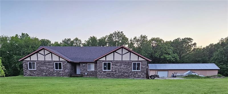 25410 High Dr, Excelsior Springs, MO 64024
