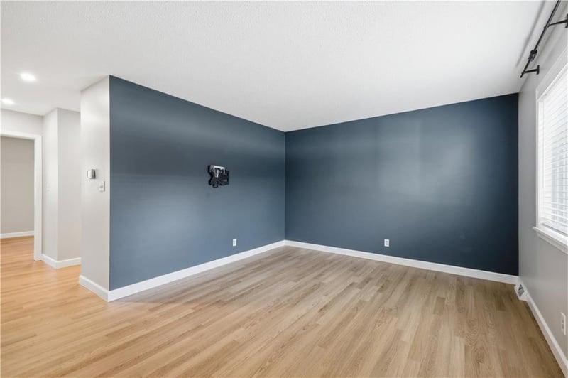 9551 Outlook Dr, Overland Park, KS 66207