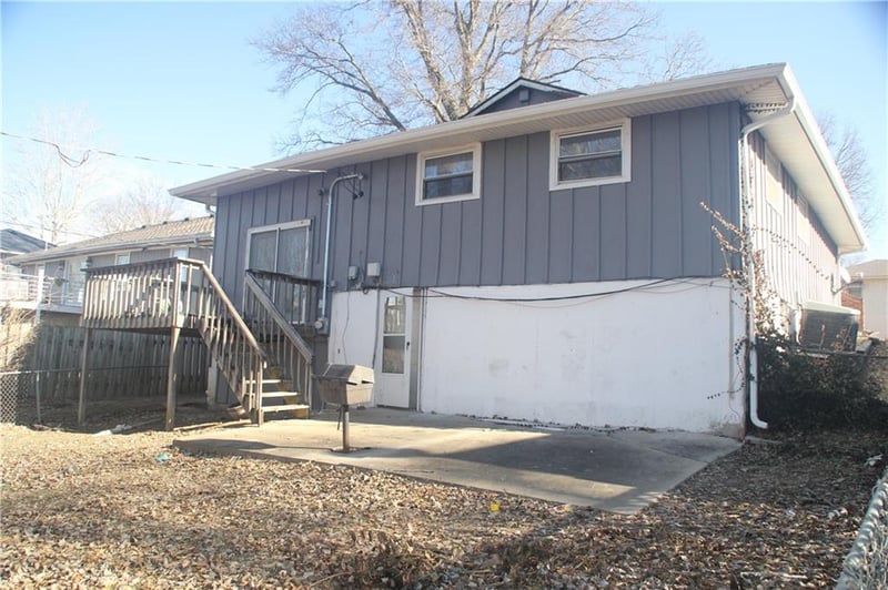 1810 60th St, Kansas City, KS 66102