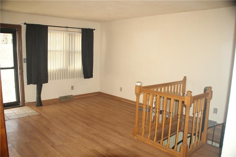 1810 60th St, Kansas City, KS 66102