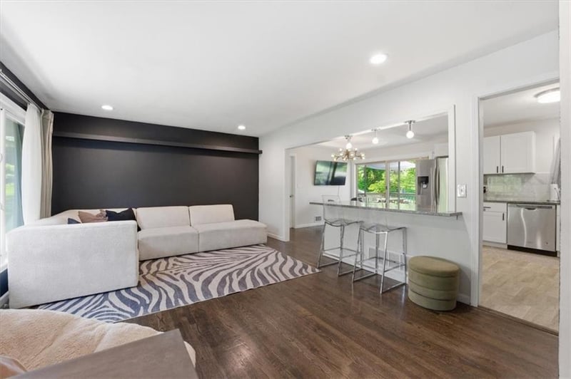 6202 103rd St, Kansas City, MO 64138