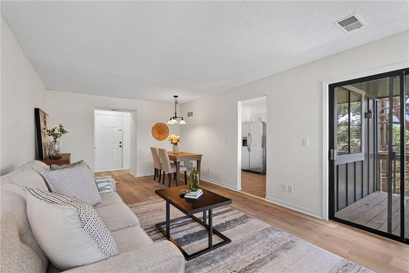 12854 110th Ter, Overland Park, KS 66210