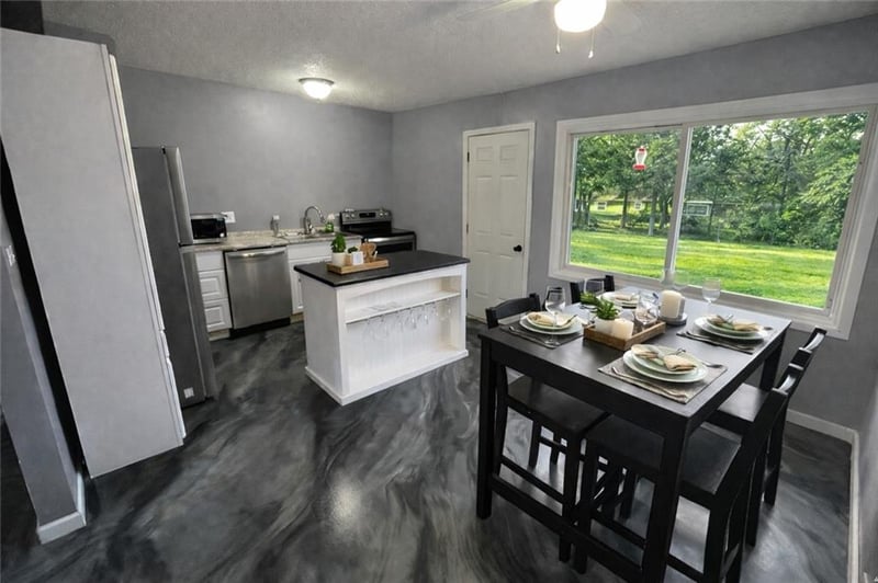 11220 Corrington Ave, Kansas City, MO 64134