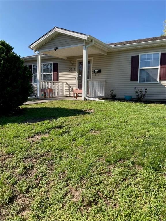 3215 Locust St, St Joseph, MO 64507