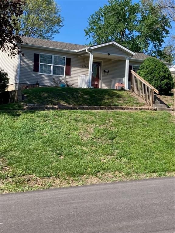 3215 Locust St, St Joseph, MO 64507