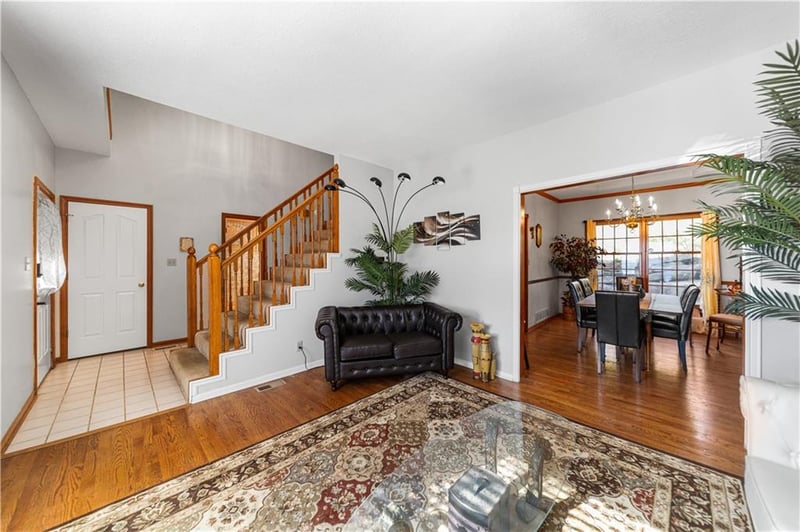 3900 Garland Ave, Leavenworth, KS 66048