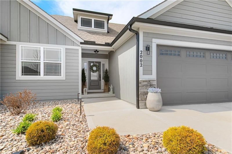 2002 Foxtail Point, Kearney, MO 64060