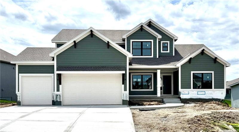 7605 103rd Ter, Kansas City, MO 64157