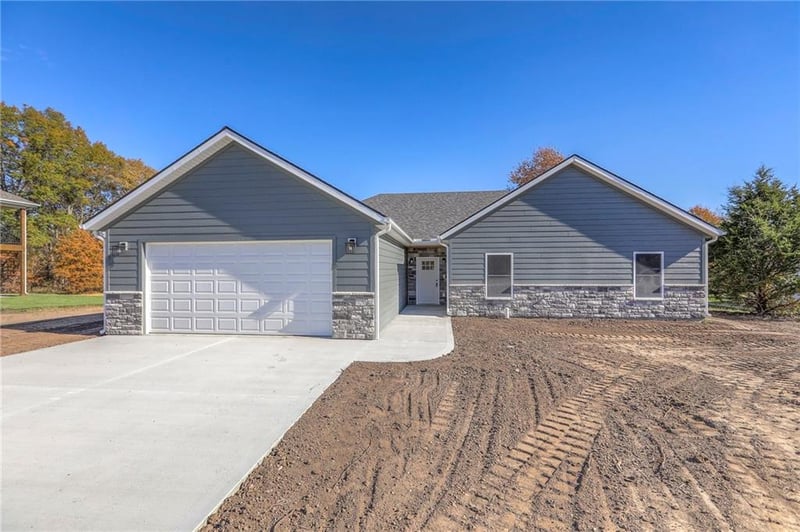 310 51st Rd, Warrensburg, MO 64093