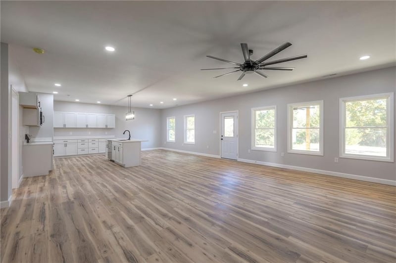 310 51st Rd, Warrensburg, MO 64093