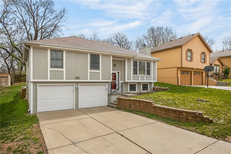 4115 N Troost Ave, Kansas City, MO 64116