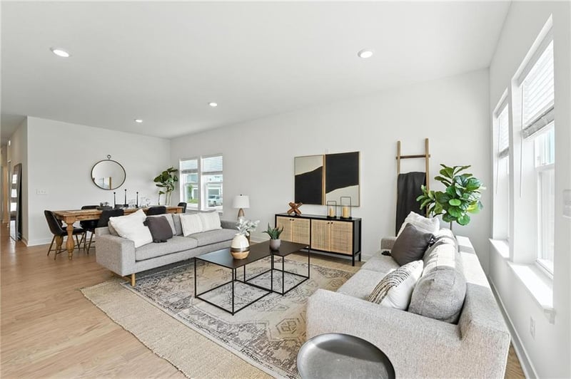 1384 Silo St, Lee's Summit, MO 64081