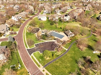 16216 Ash St, Overland Park, KS 66085