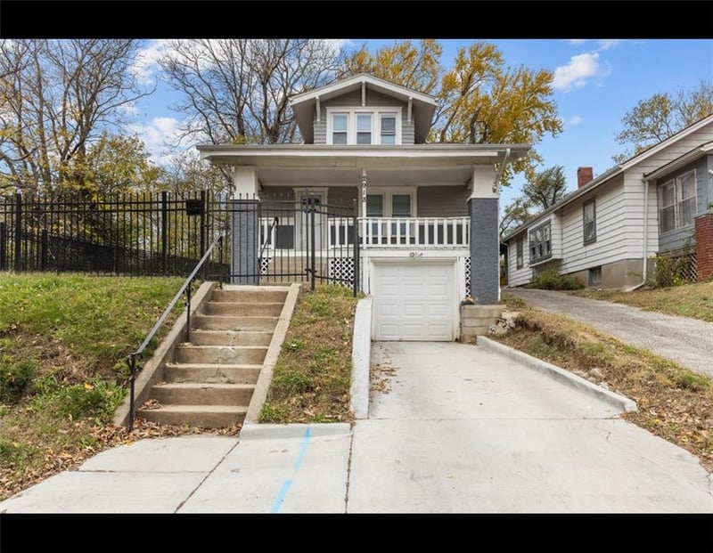 2918 26th St, Kansas City, KS 66104