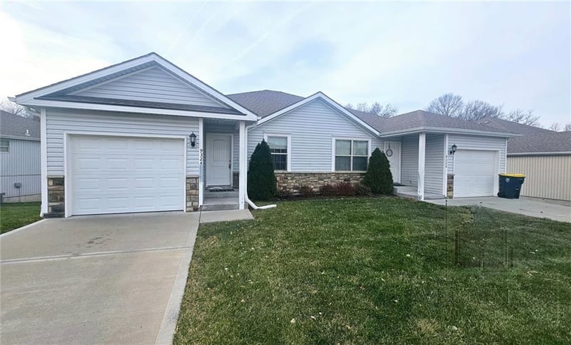 9324 Robinhood Ave, Kansas City, MO 64154