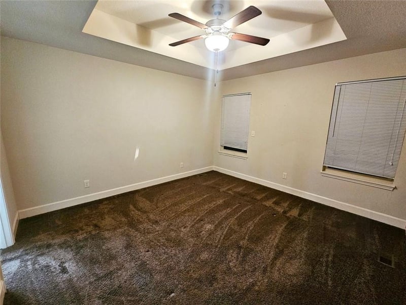 9324 Robinhood Ave, Kansas City, MO 64154