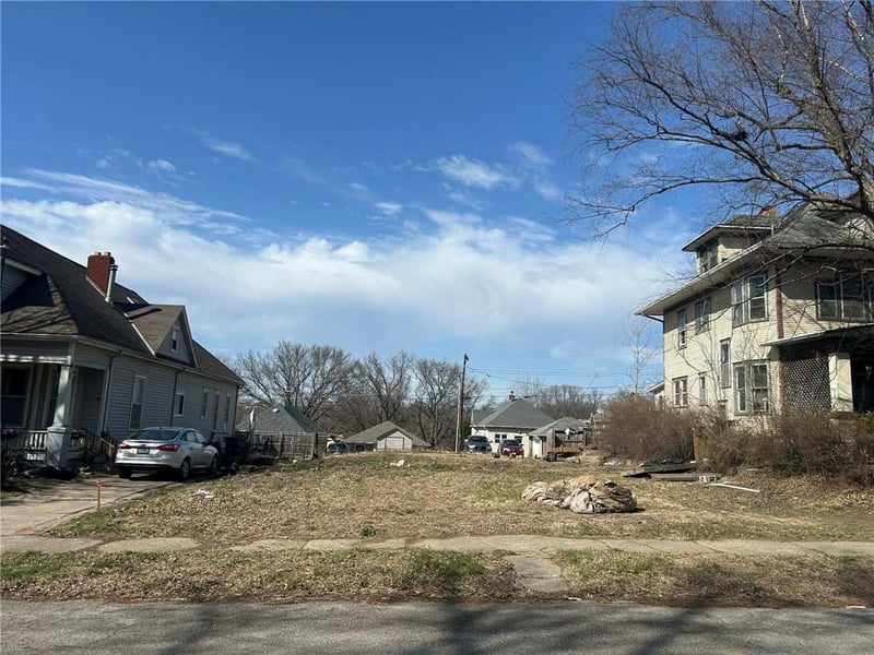 2909 Lafayette St, St Joseph, MO 64507