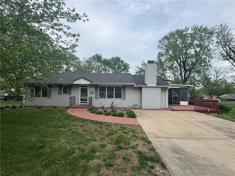12000 60th Pl, Shawnee, KS 66216