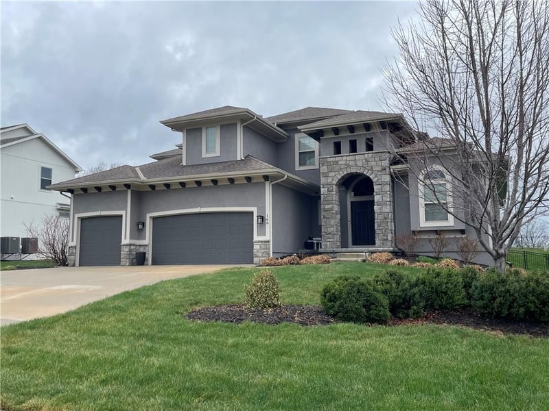 166 Roosevelt Rg, Lee's Summit, MO 64081