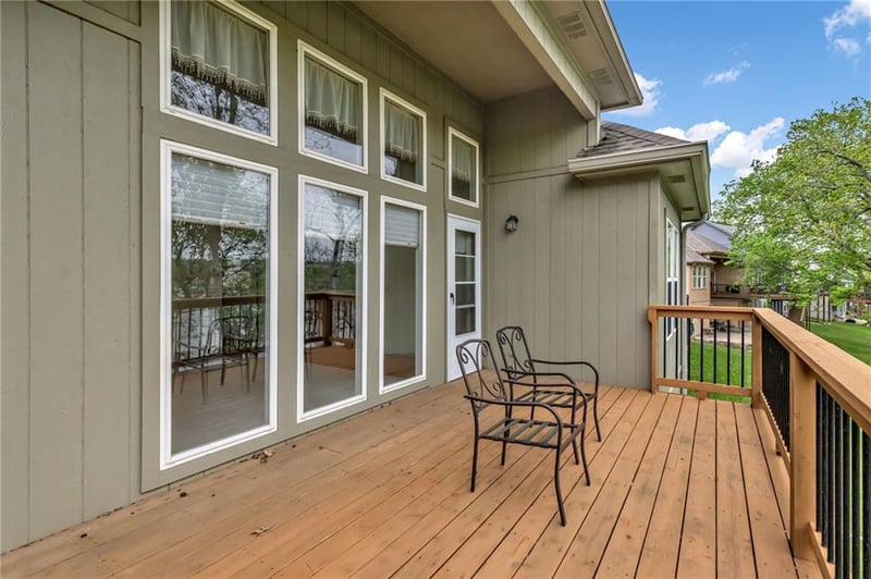 1640 Hunter Dr, Olathe, KS 66061
